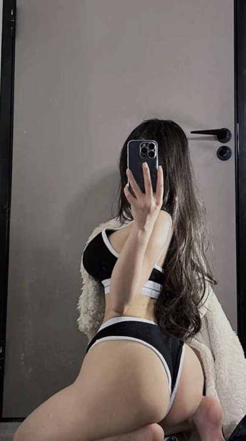 셀카좀 찍어보신 여인